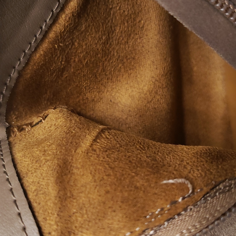 Boots - Picture 10 of 10